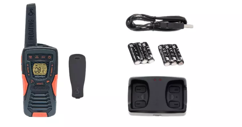 Cobra ACXT1035R Walkie Talkie Camping Set