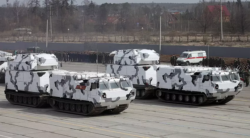 Die ukrainischen Streitkräfte haben eine sehr seltene arktische Tor-M2DT zerstört - Russland hatte nur 12 solcher Boden-Luft-Raketensysteme