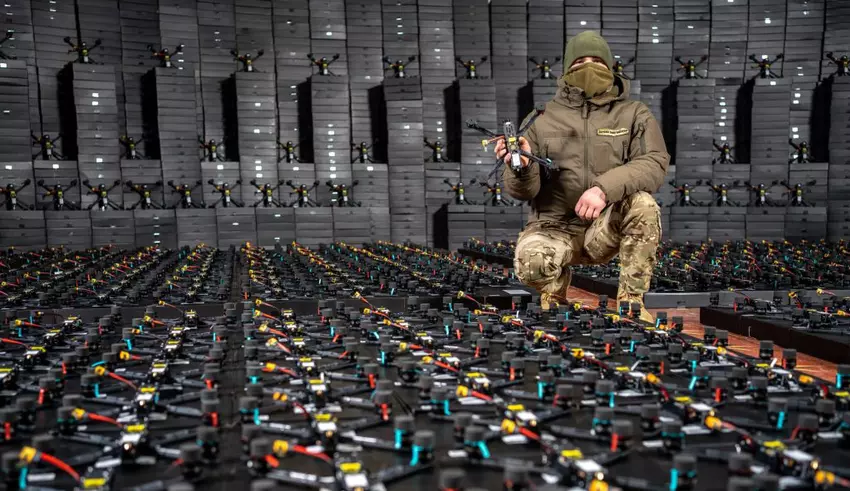 Ukrainische FPV-Drohnen. Illustration: BackAndAlive Stiftung