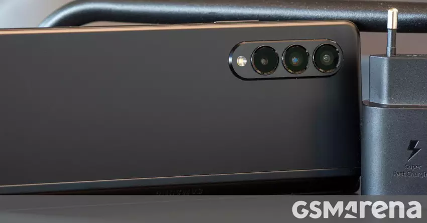 Samsung Galaxy Z Flip4 und Z Fold4 behalten die 25-W-Aufladung bei