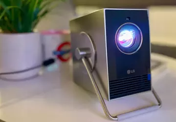 Der elegante Projektor CineBeam Q von ...