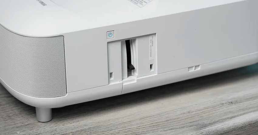 Epson EpiqVision Ultra LS650 kurzdistanz beamer 4k test