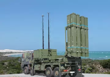 Deutschland plant den Kauf von IRIS-T-Luftabwehrsystemen ...