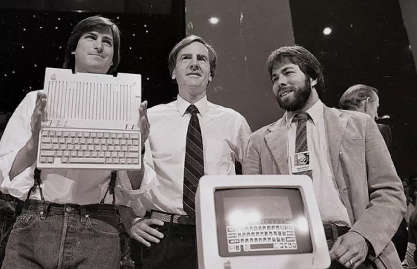 Apple Grafiken auf einem Apfelhintergrund