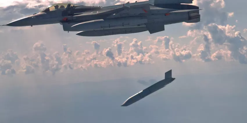 Reuters: USA könnten im Herbst Lieferungen von AGM-158 JASSM-Langstreckenraketen an die Ukraine ankündigen