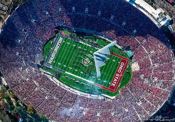 Das Überschallflugzeug B-1B Lancer wird den ...