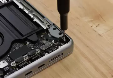 Die Experten von iFixit haben das ...
