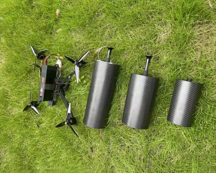 Unsichtbar für EW: FPV-Drohne auf Glasfaserbasis in China vorgestellt