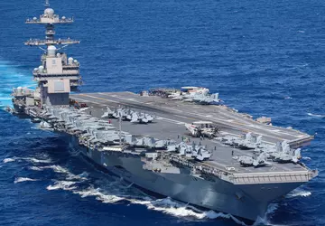 Der größte Flugzeugträger der Welt, die ...