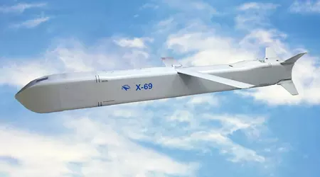 Die Russen haben den Marschflugkörper Kh-69 mit einem 310 kg schweren Sprengkopf und einer Reichweite von bis zu 290 km für den Kampfjet Su-57 der fünften Generation vorgestellt.