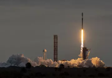 Falcon 9 schickte den ukrainischen Nanosatelliten ...