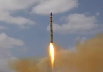 Iranische Bevollmächtigte aus dem Jemen zeigten ...