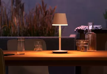 Philips Hue Go Tragbare Tischleuchte mit ...