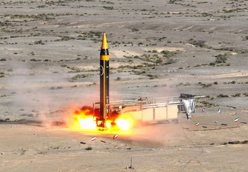 Iran testet ballistische Rakete Khorramshahr-4 mit ...