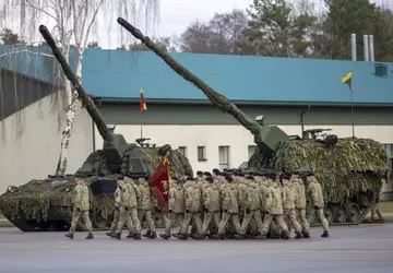 Litauen stellt die 1. mechanisierte Division ...