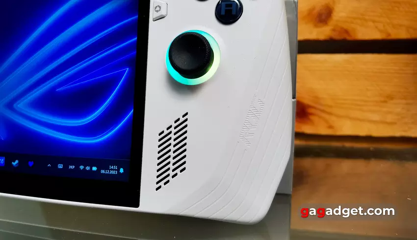 Зовнішній вигляд ASUS ROG Ally