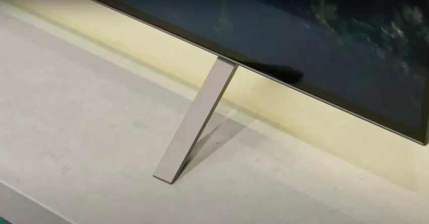 LG 65-Zoll-Fernseher für Kirchensaal