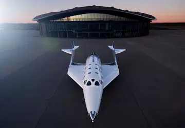 Virgin Galactic rollt neues Delta-Raumschiff aus ...