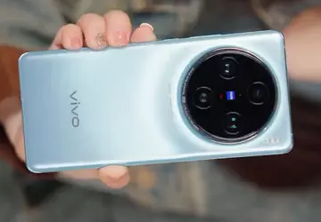 Gebogenes Display, ZEISS Quad-Kamera und 120W ...