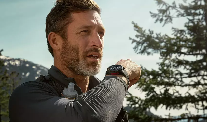 Garmin hat die Fenix 8 Pro-Serie vorgestellt, die die weltweit erste Smartwatch mit einem MicroLED-Display umfasst