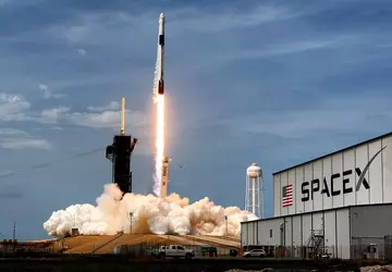 Trotz Konkurrenz wird SpaceX fast 200 ...