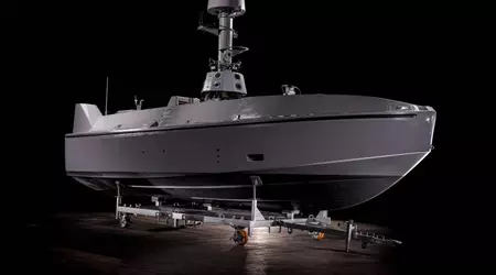 Frankreich testet eine Kamikaze-See-Drohne durch Einschlag in einen Lastkahn