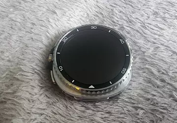 Samsung Galaxy Watch 8 Classic erschien ...