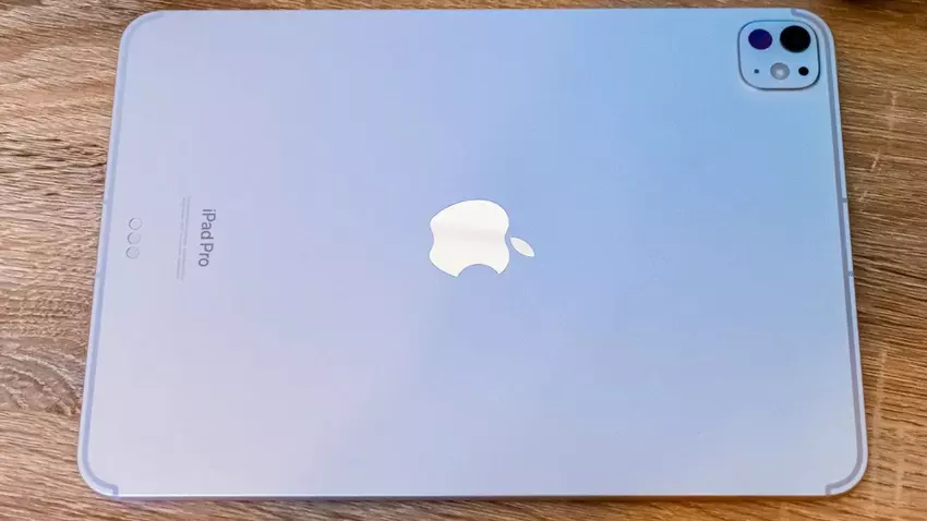 iPad Pro M4 vs Astra