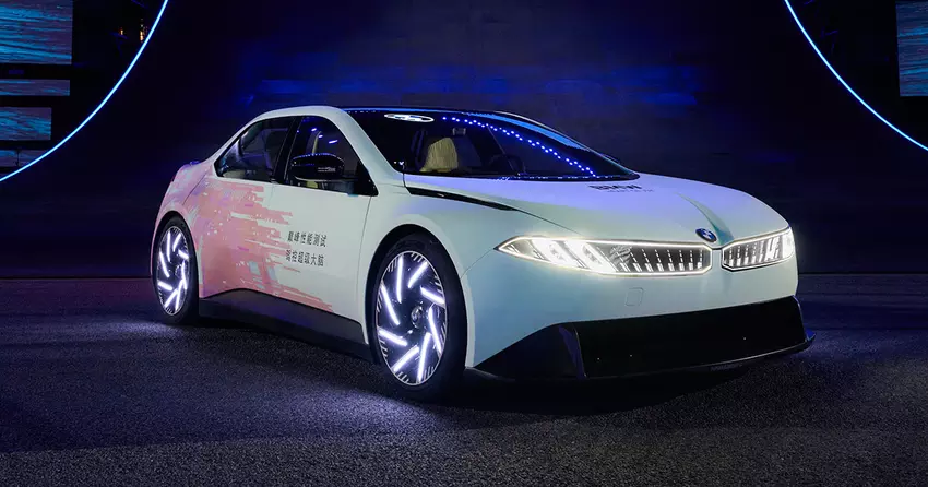 BMW Vision Driving Experience: der leistungsstärkste BMW Prototyp der Geschichte