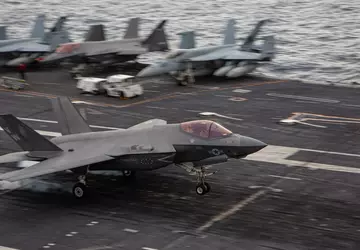 Die US Air Force, die Navy ...