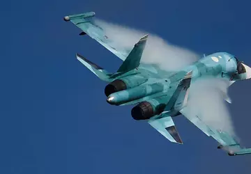 Ukrainische Luftstreitkräfte zerstören drei russische Su-34-Kampfjets ...