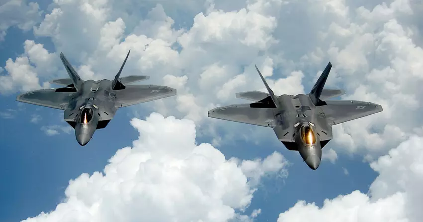 USA schicken F-22 Raptor-Kampfflugzeuge der fünften Generation als Ersatz für F-15 Eagle nach Japan