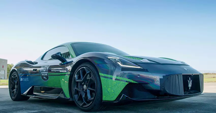 Maserati MC20 stellt fahrerlosen Geschwindigkeitsrekord auf: 318 km/h mit Autopilot