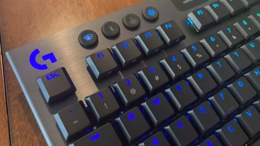 Logitech G915 TKL kabellose Tastatur mit niedriger Latenz