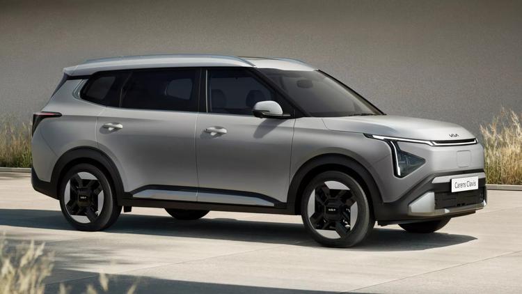Kia hat den Carens Clavis EV ...