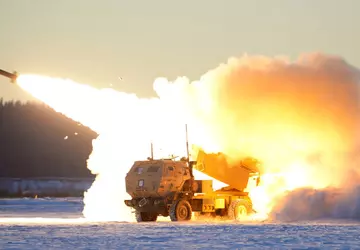 Das M142 HIMARS wird dank des ...