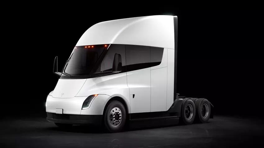 Tesla Semi brennt: Ilon Musks Elektro-Lkw in den USA in einen schweren Unfall verwickelt