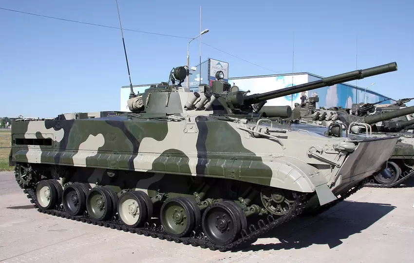 VAE zeigen modernisierten BMP-3 mit slowakischem Kampfmodul  