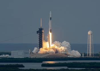 SpaceX und Axiom Space schicken 4 ...