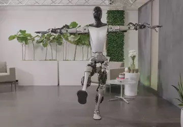 Tesla hat die Fähigkeiten des humanoiden ...