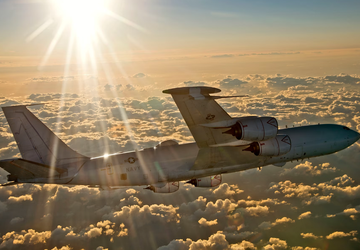US Navy erhält erstes modernisiertes E-6B ...