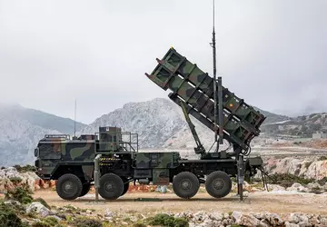 Deutschland liefert Patriot-Luftabwehrsystem mit Raketenabfangjägern an ...