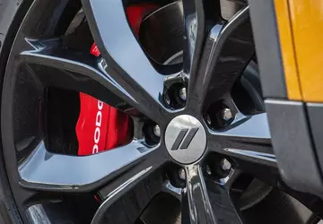 Stellantis hat Reifen patentiert, denen Eierschalen ...