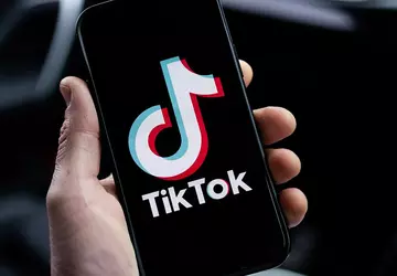 TikTok entlässt Hunderte von Mitarbeitern und ...