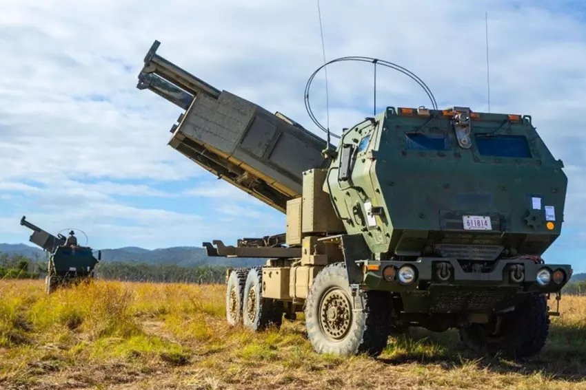 Die Russen berichteten über die Zerstörung von vier HIMARS MLRS und einem nicht existierenden Transport-Ladefahrzeug - die stärkste und zuverlässigste Waffe Russlands wurde eingesetzt