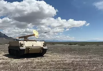US-Tests des BAE Systems-Roboterpanzers mit APKWS-Raketen