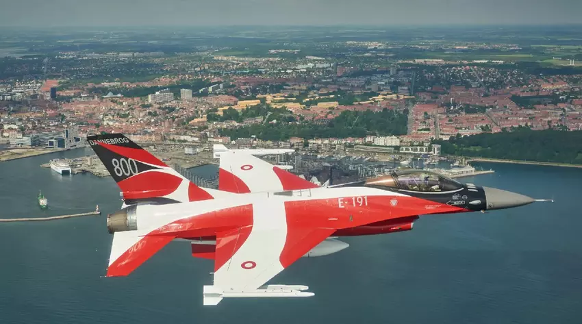 Argentinien steht kurz vor dem Kauf von 32 F-16 Fighting Falcon-Kampfjets und 4 P-3 Orion-Patrouillenflugzeugen im Gesamtwert von 450 Millionen Dollar