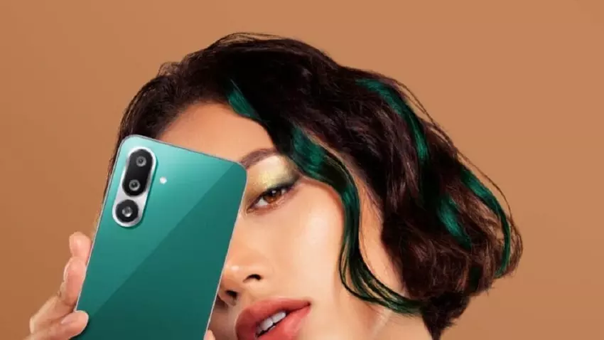 Das Samsung Galaxy F56, ein günstiges, schlankes Smartphone mit einer guten Kameraeinheit und geschütztem Glas, ist auf dem indischen Markt eingeführt worden