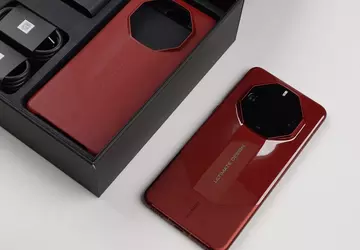 Der Austausch der Hauptplatine im Flaggschiff-Smartphone ...