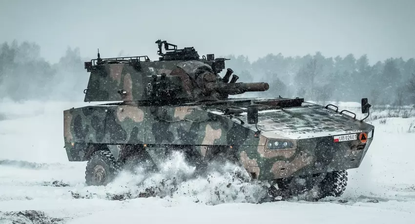 Polnische Armee erhält neue Charge von 120-mm-Mörsern mit Eigenantrieb Rak